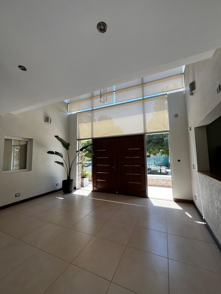 ALQUILER ARENAS DEL SUR - EXCLUSIVA CASA 4 DORMITORIOS PARQUE Y PISCINA