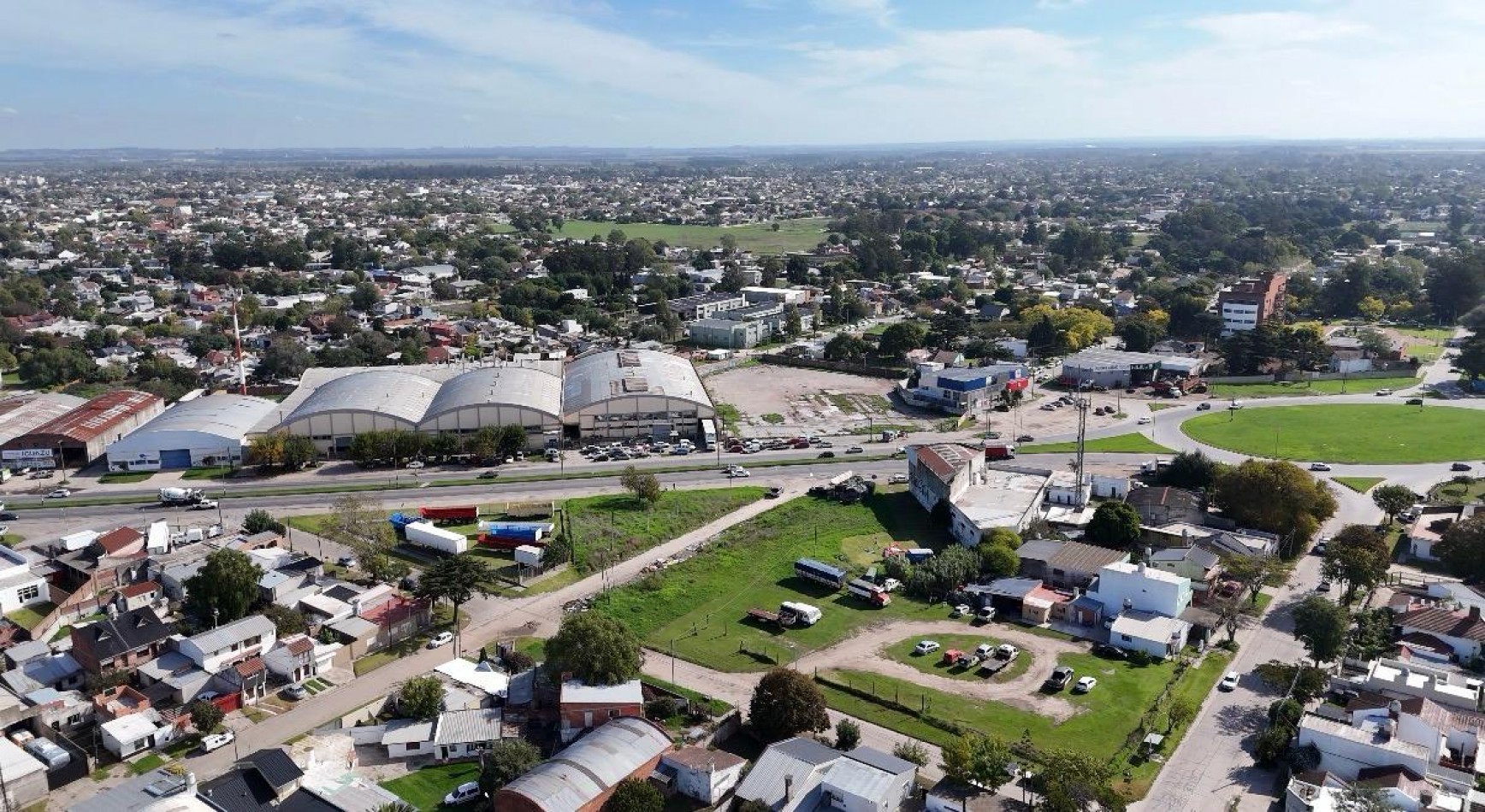 Lote Sobre Avenida champagnat en esquina 