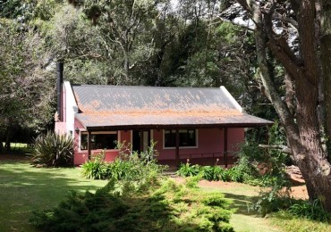 hermoso Chalet de 3 ambientes de estilo rustico