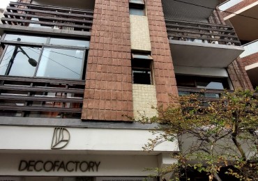 Amplio Depto 4 Amb. Con Balcones Al Frente Y Dependencia