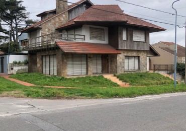 Chalet a reciclar En Playa Grande